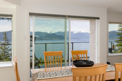 Photo 3 at 250 Kelvin Grove Way, Lions Bay, West Vancouver