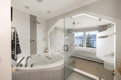 Photo 19 at 250 Kelvin Grove Way, Lions Bay, West Vancouver