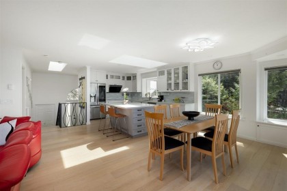 Photo 4 at 250 Kelvin Grove Way, Lions Bay, West Vancouver