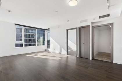 Photo 10 at 1751 - 38 Smithe Street, Downtown VW, Vancouver West