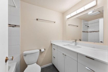 Photo 16 at 305 - 2025 W 2nd Avenue, Kitsilano, Vancouver West