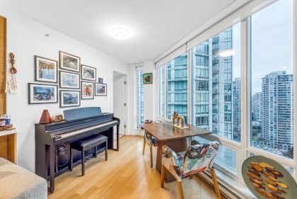 Photo 5 at 1901 - 565 Smithe Street, Downtown VW, Vancouver West