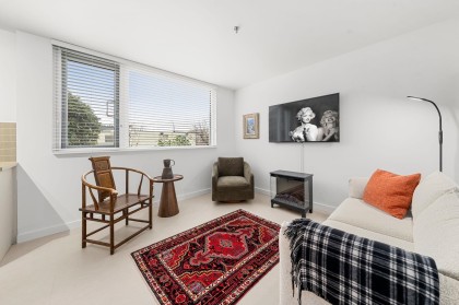 Photo 2 at 101A - 460 14th Street, Ambleside, West Vancouver