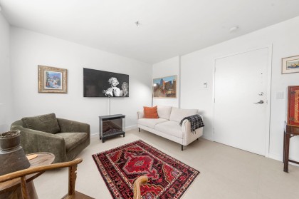 Photo 3 at 101A - 460 14th Street, Ambleside, West Vancouver