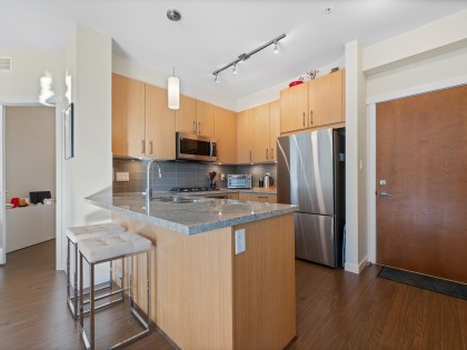 Photo 13 at 425 - 119 W 22nd Street, Central Lonsdale, North Vancouver