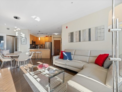 Photo 7 at 425 - 119 W 22nd Street, Central Lonsdale, North Vancouver