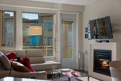 Photo 3 at 425 - 119 W 22nd Street, Central Lonsdale, North Vancouver