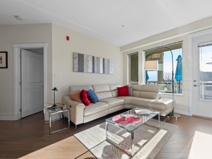 Photo 5 at 425 - 119 W 22nd Street, Central Lonsdale, North Vancouver