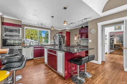 Photo 17 at 4621 Woodburn Place, Cypress Park Estates, West Vancouver