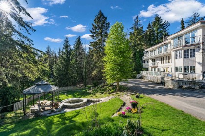 Photo 5 at 4621 Woodburn Place, Cypress Park Estates, West Vancouver