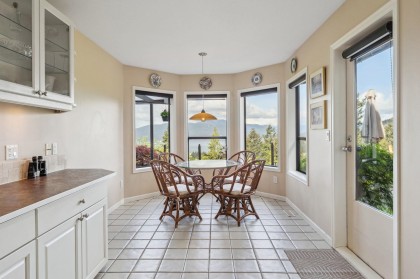 Photo 11 at 5207 Aspen Drive, Upper Caulfeild, West Vancouver