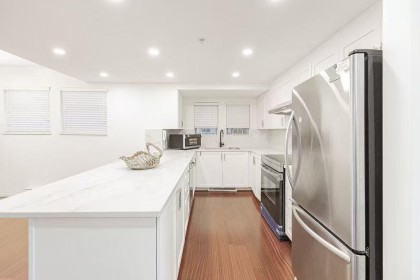 Photo 9 at 6 - 6262 Ash Street, Oakridge VW, Vancouver West