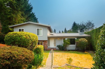 Photo 2 at 1285 Lucking Place, Westlynn, North Vancouver