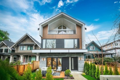 Photo 1 at 1 - 4023 W 18th Avenue, Dunbar, Vancouver West