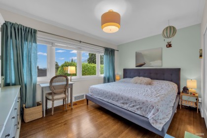 Photo 13 at 1220 Braeside Street, Sentinel Hill, West Vancouver