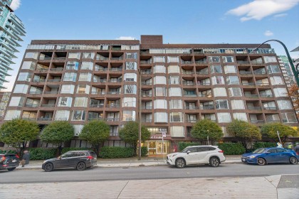 Photo 27 at 902 - 950 Drake Street, Downtown VW, Vancouver West