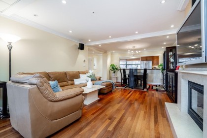 Photo 17 at 304 - 1233 Beach Avenue, West End VW, Vancouver West