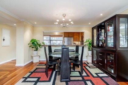 Photo 10 at 304 - 1233 Beach Avenue, West End VW, Vancouver West