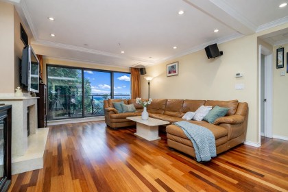 Photo 11 at 304 - 1233 Beach Avenue, West End VW, Vancouver West