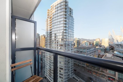 Photo 17 at 2106 - 939 Expo Boulevard, Yaletown, Vancouver West