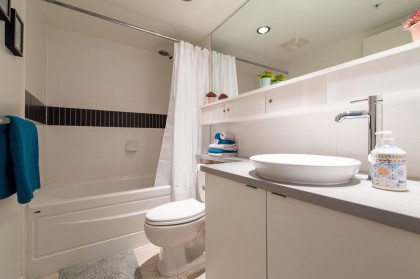 Photo 12 at 2106 - 939 Expo Boulevard, Yaletown, Vancouver West