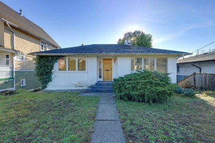 Photo 2 at 509 E Keith Road, Queensbury, North Vancouver
