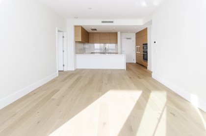 Photo 4 at 307 - 3101 Burfield Place, Cypress Park Estates, West Vancouver