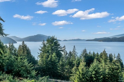 Photo 6 at 432 Crosscreek Road, Lions Bay, West Vancouver