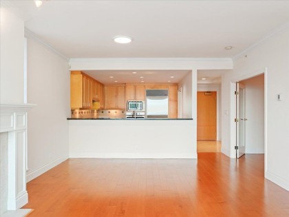 Photo 13 at 205 - 1717 Bayshore Drive, Coal Harbour, Vancouver West