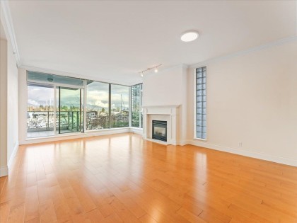 Photo 10 at 205 - 1717 Bayshore Drive, Coal Harbour, Vancouver West