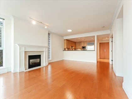 Photo 14 at 205 - 1717 Bayshore Drive, Coal Harbour, Vancouver West