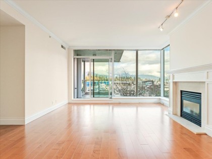 Photo 15 at 205 - 1717 Bayshore Drive, Coal Harbour, Vancouver West