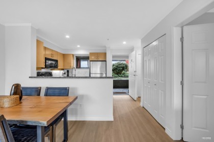 Photo 12 at 207 - 305 Lonsdale Avenue, Lower Lonsdale, North Vancouver