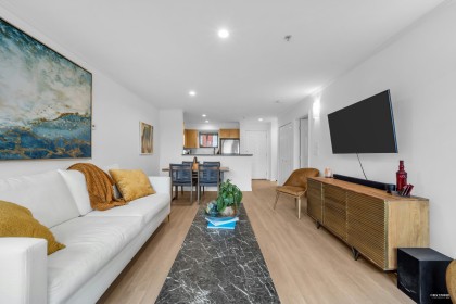 Photo 9 at 207 - 305 Lonsdale Avenue, Lower Lonsdale, North Vancouver