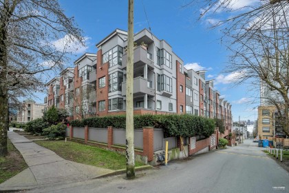Photo 34 at 207 - 305 Lonsdale Avenue, Lower Lonsdale, North Vancouver