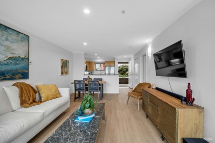 Photo 14 at 207 - 305 Lonsdale Avenue, Lower Lonsdale, North Vancouver