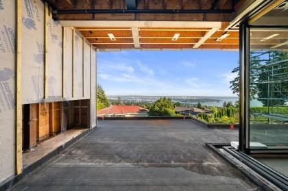 Photo 4 at 1424 Sandhurst Place, Chartwell, West Vancouver