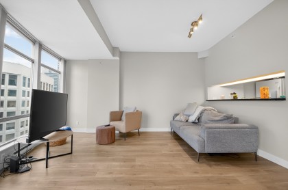 Photo 5 at 2205 - 1200 Alberni Street, West End VW, Vancouver West