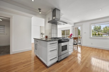 Photo 12 at 3558 W 32nd Avenue, Dunbar, Vancouver West