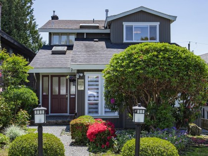 Photo 1 at 3558 W 32nd Avenue, Dunbar, Vancouver West