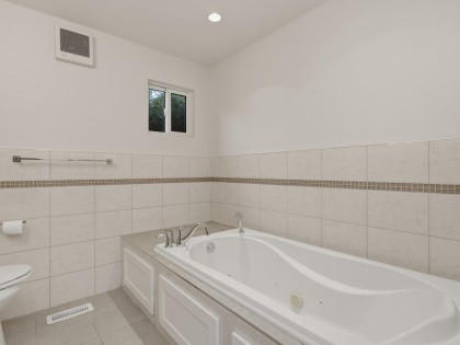 Photo 26 at 233 Tyee Drive, Park Royal, West Vancouver