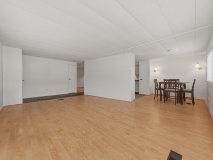 Photo 7 at 233 Tyee Drive, Park Royal, West Vancouver