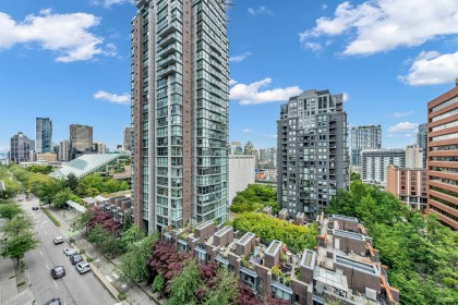 Photo 20 at 910 - 1050 Burrard Street, Downtown VW, Vancouver West