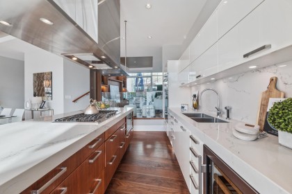 Photo 9 at 1576 Homer Mews, Yaletown, Vancouver West