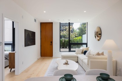 Photo 3 at TH8 - 135 E 13th Street, Central Lonsdale, North Vancouver