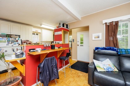 Photo 9 at 123 E Kings Road, Upper Lonsdale, North Vancouver