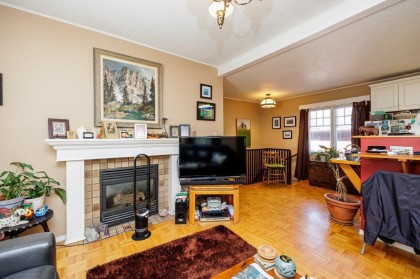 Photo 11 at 123 E Kings Road, Upper Lonsdale, North Vancouver