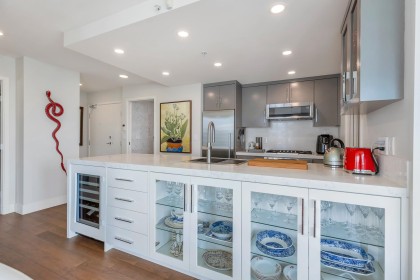 Photo 3 at 2007 - 918 Cooperage Way, Yaletown, Vancouver West