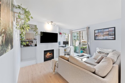 Photo 10 at 304 - 137 W 17th Street, Central Lonsdale, North Vancouver