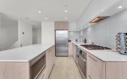 Photo 4 at 405 - 680 Seylynn Crescent, Lynnmour, North Vancouver